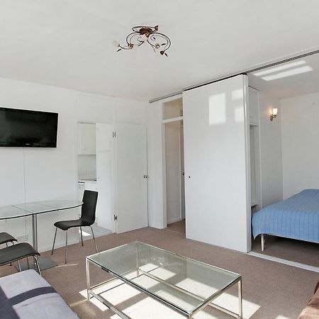 Central Apartment 5 Mins Putney Tube Station Londra Esterno foto